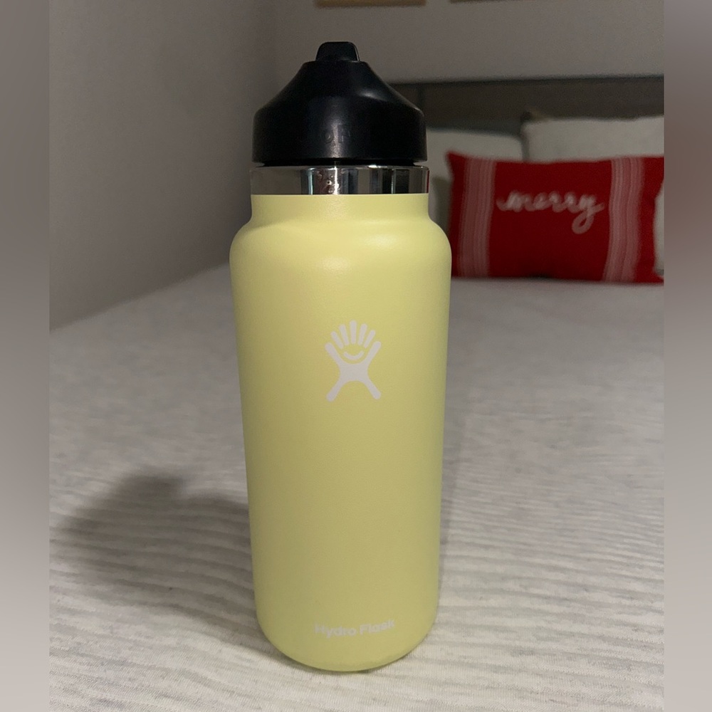 32oz Yellow Hydroflask
